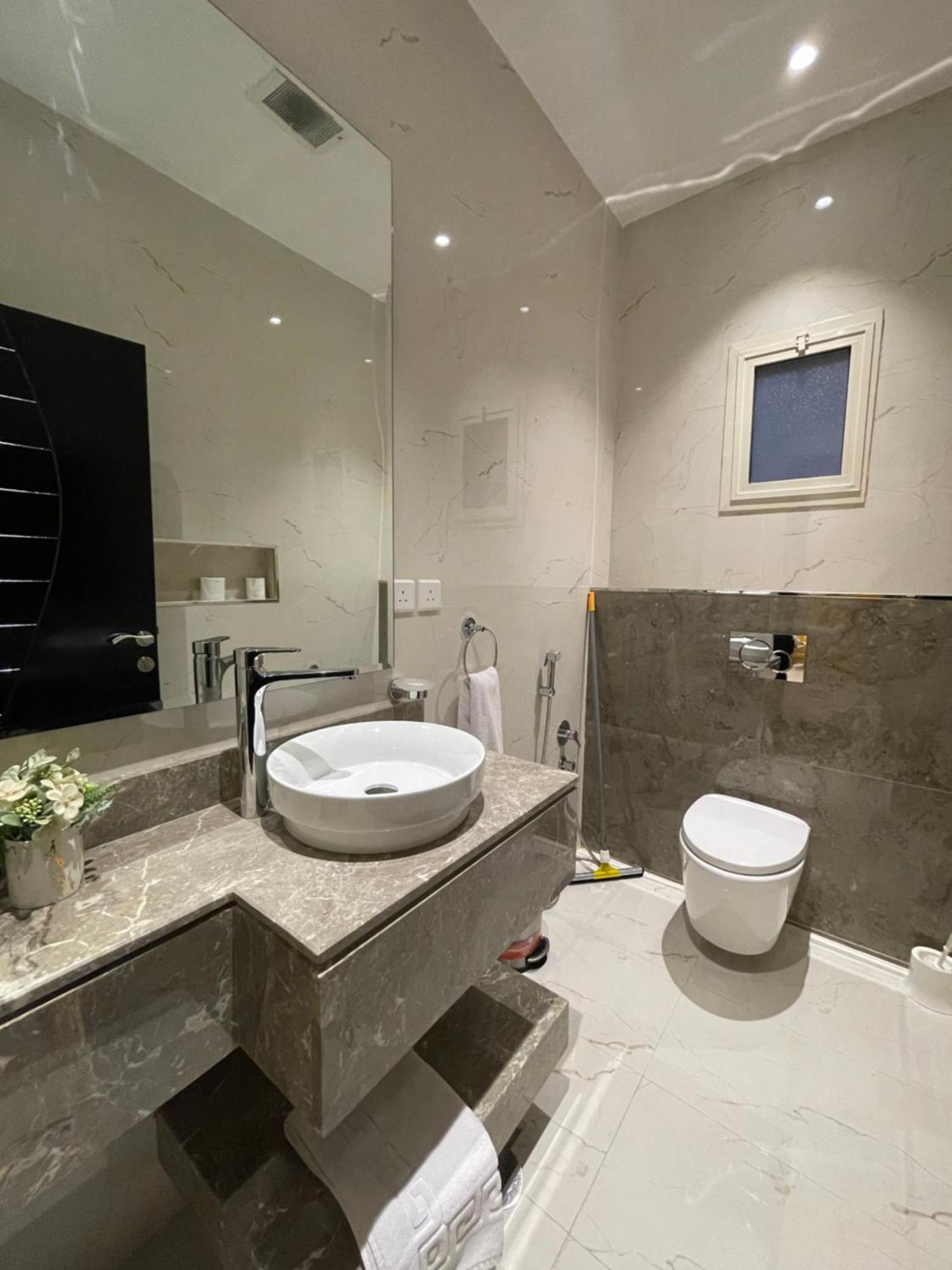 شقق خاصه بطابع حديث وفندقي - تسجيل ذاتي Private Apartments With Modern Vibes - Self Checkin Rijad Zewnętrze zdjęcie