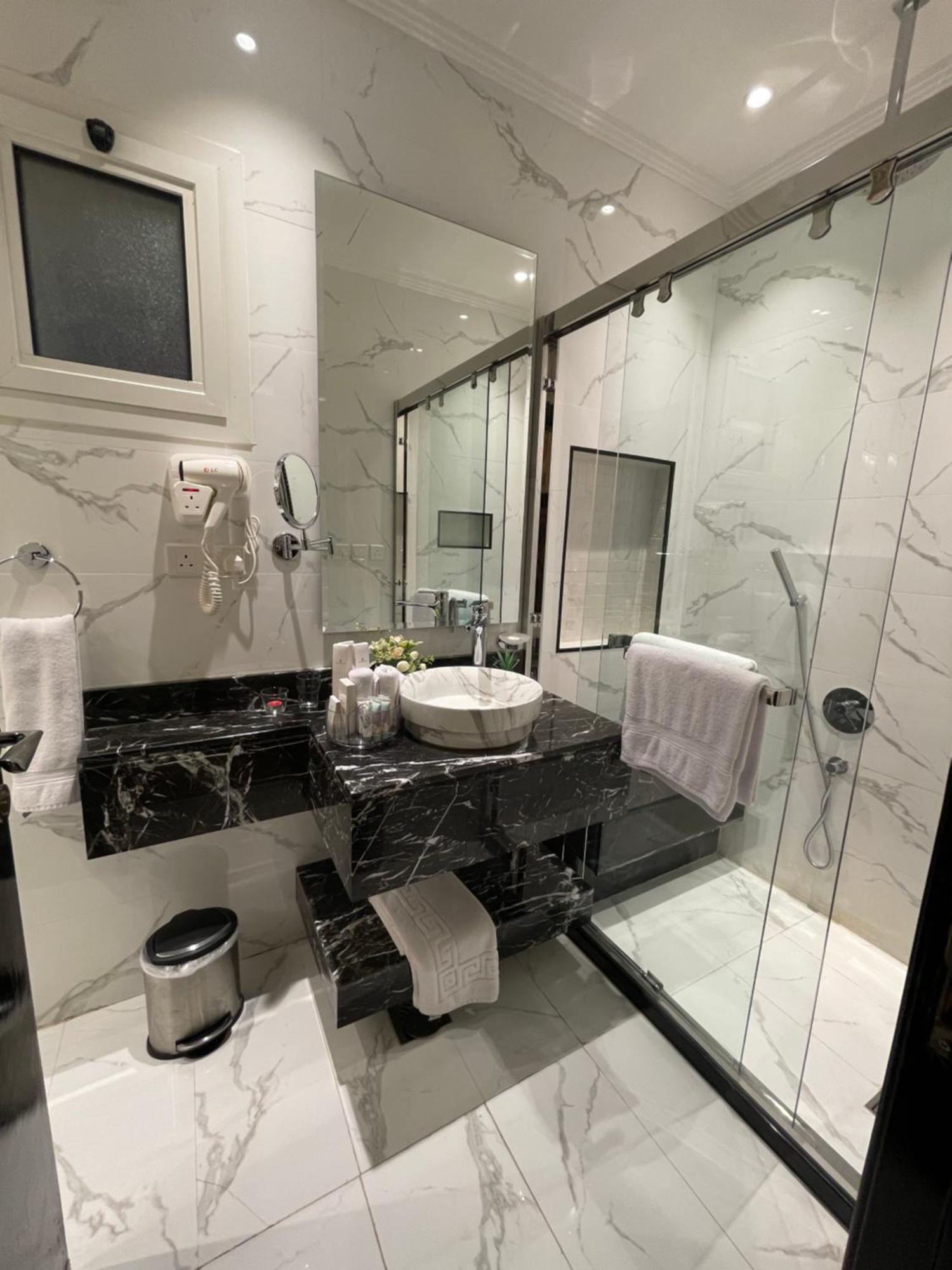 شقق خاصه بطابع حديث وفندقي - تسجيل ذاتي Private Apartments With Modern Vibes - Self Checkin Rijad Zewnętrze zdjęcie