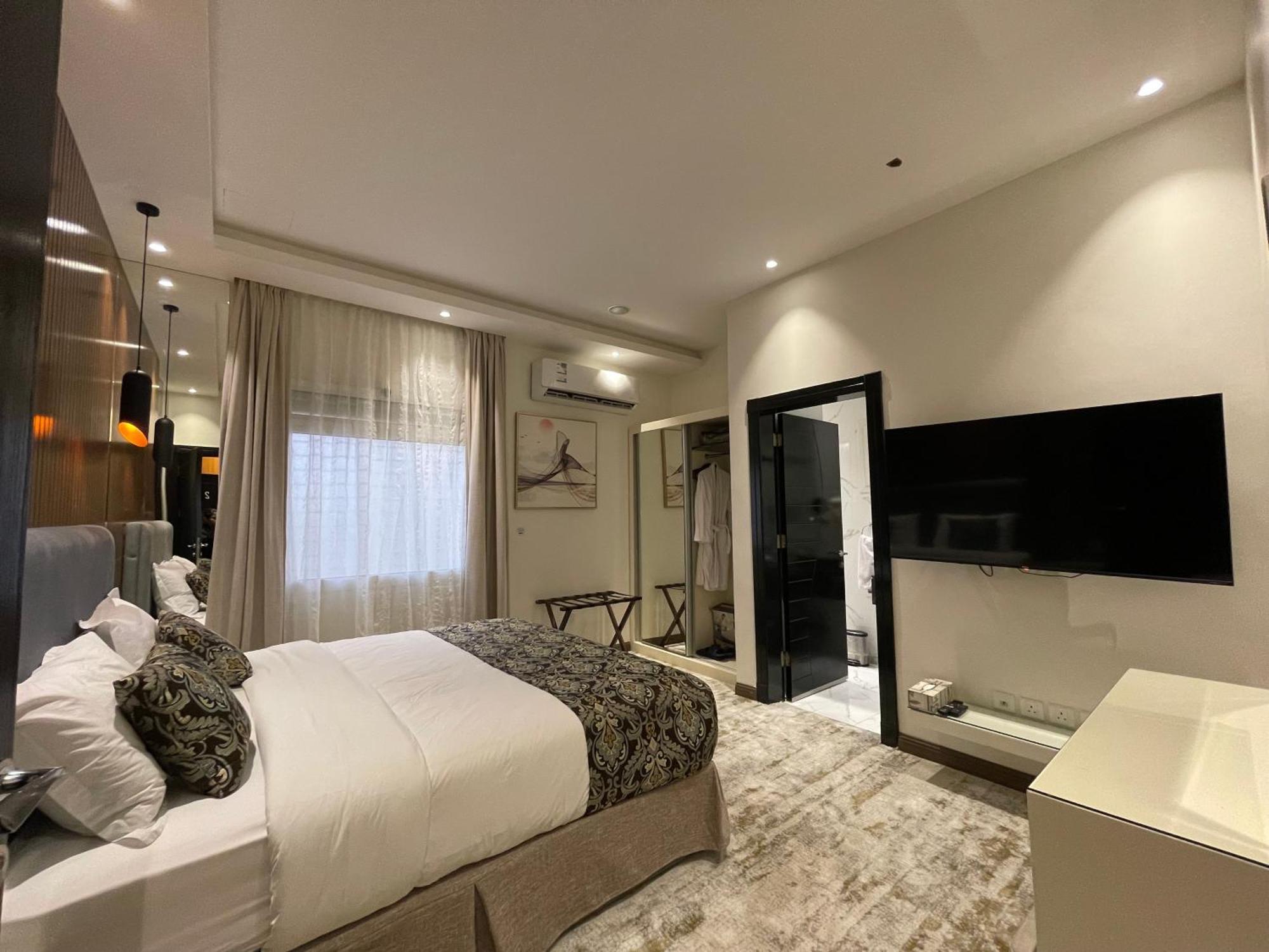 شقق خاصه بطابع حديث وفندقي - تسجيل ذاتي Private Apartments With Modern Vibes - Self Checkin Rijad Zewnętrze zdjęcie