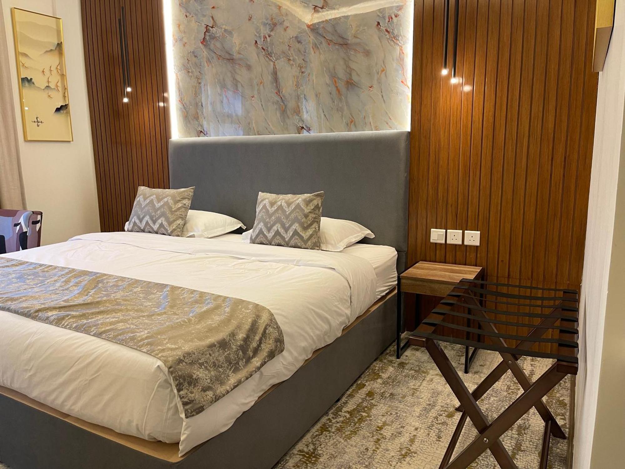 شقق خاصه بطابع حديث وفندقي - تسجيل ذاتي Private Apartments With Modern Vibes - Self Checkin Rijad Zewnętrze zdjęcie